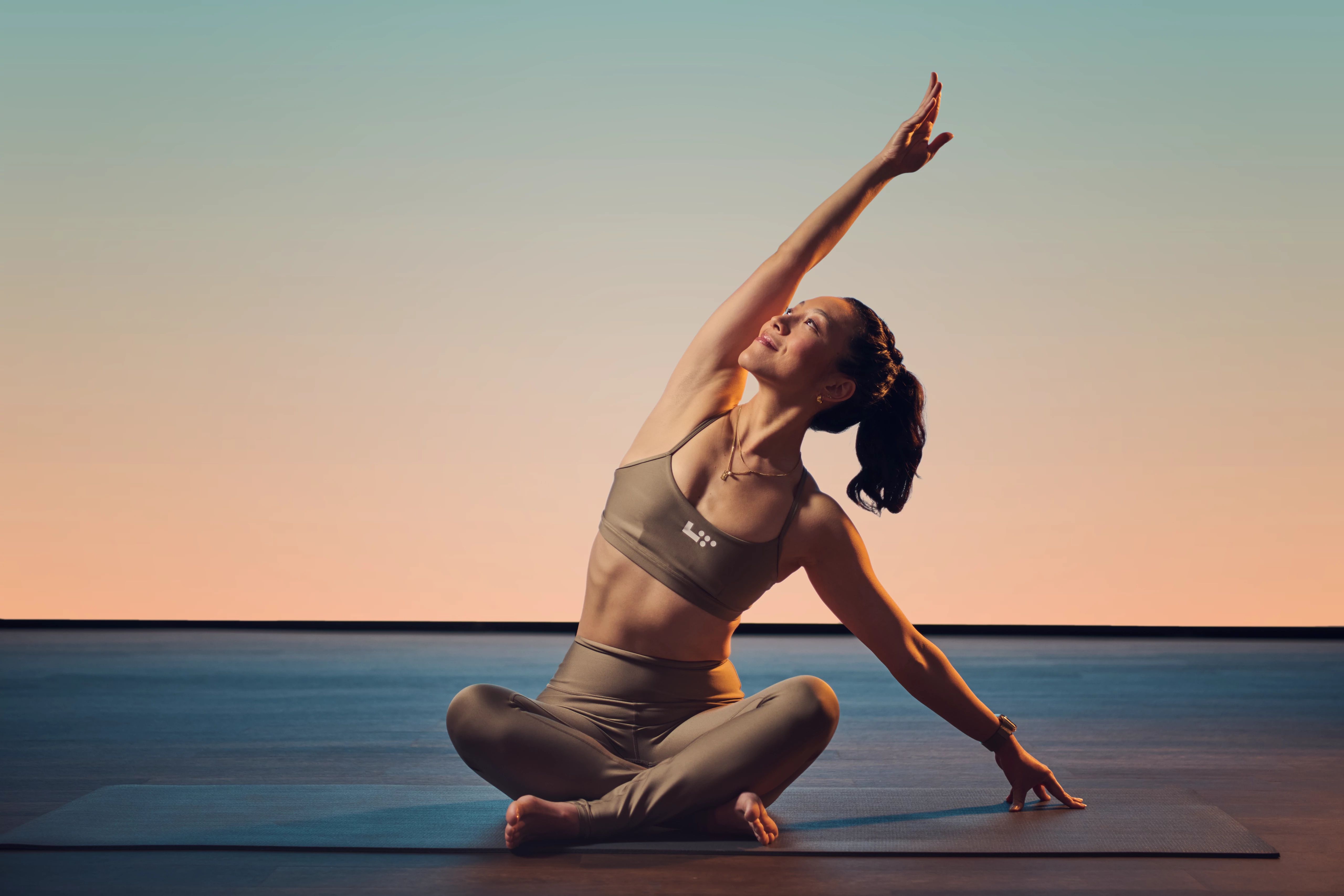 ondemand-yoga-45min-roothatha-saya-01